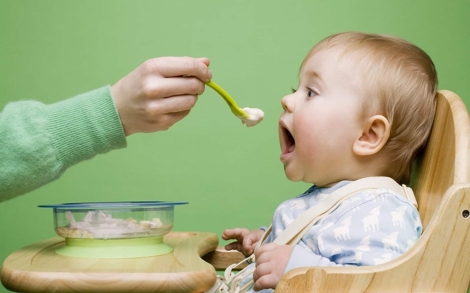 Introducing solids to babies
